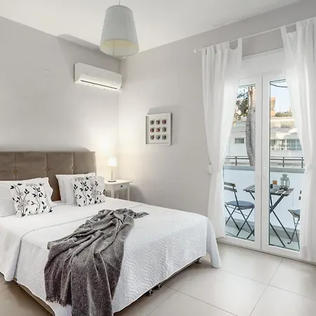 Personal Homes דירה