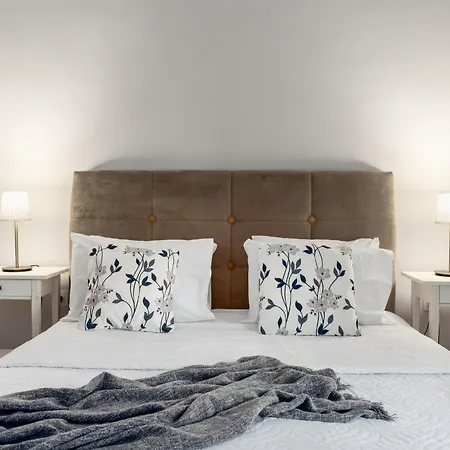 Personal Homes Apartmán *